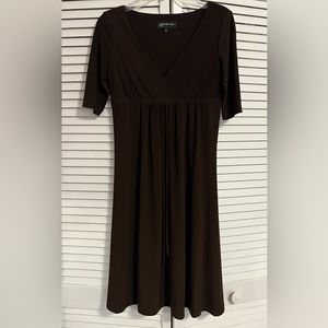 Jones New York, Women's Empire Midi Waist Brown Dress with 1/4 Sleeves, Size 4